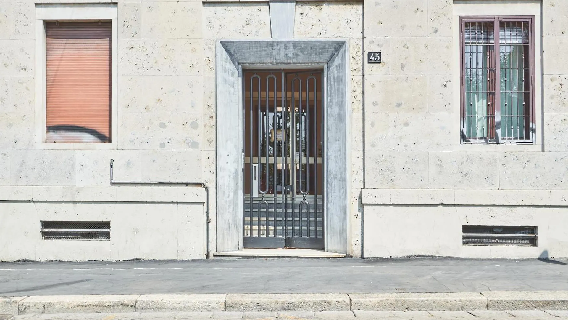شقة Spacious Flat Close To Fondazione Prada & Metro ميلان